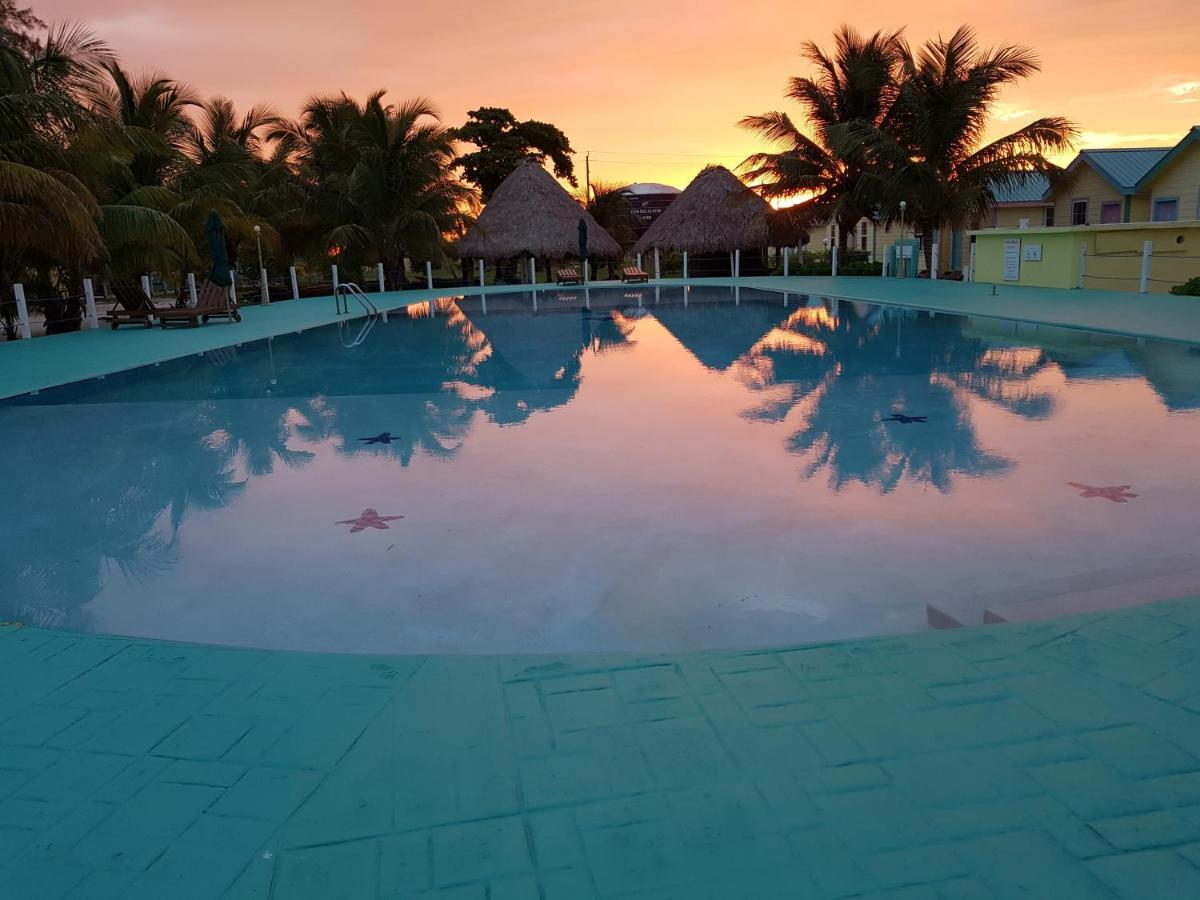 Royal Caribbean Resort San Pedro  Eksteriør bilde